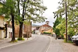 Une rue du village